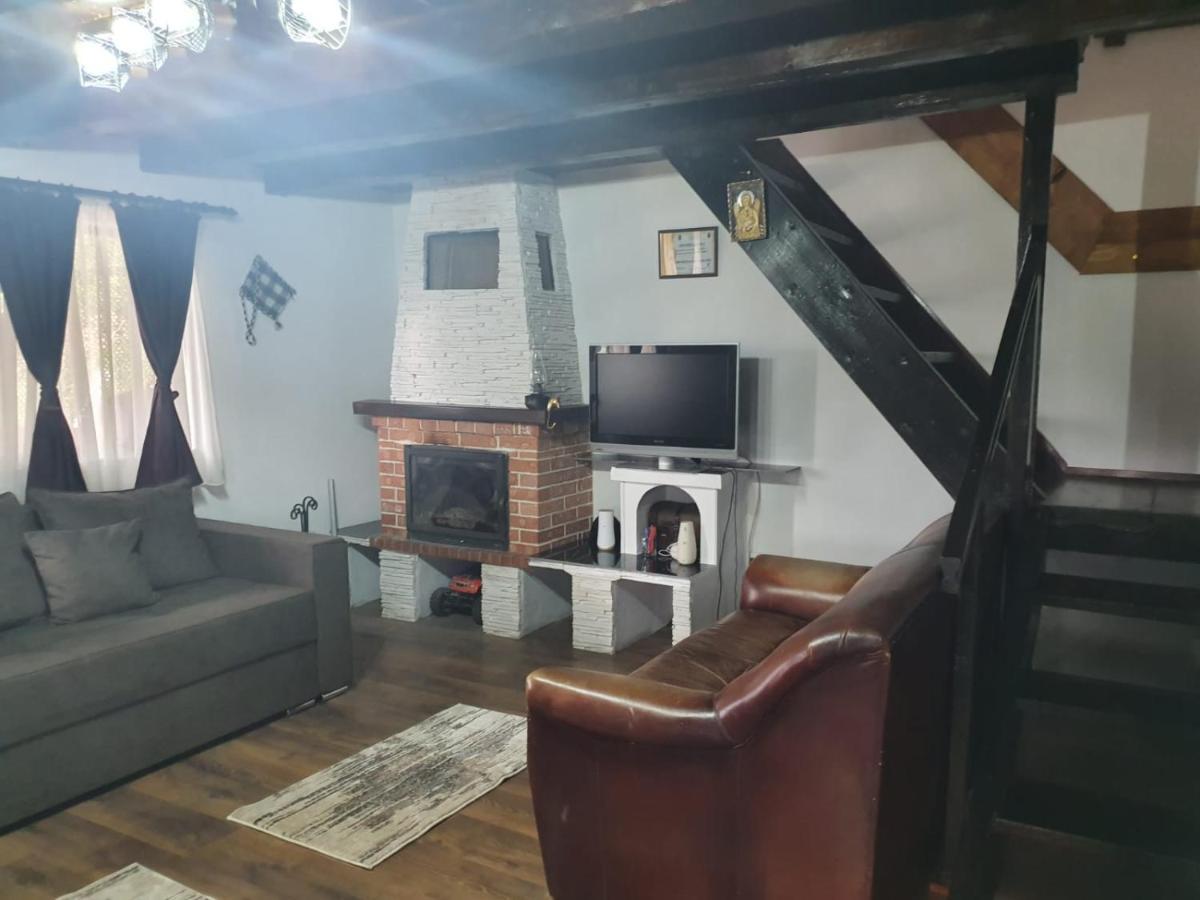 Отель La Hacienda Chetani Экстерьер фото